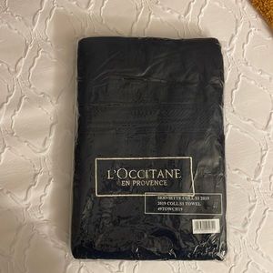 L’Occitane Navy Blue Towel
